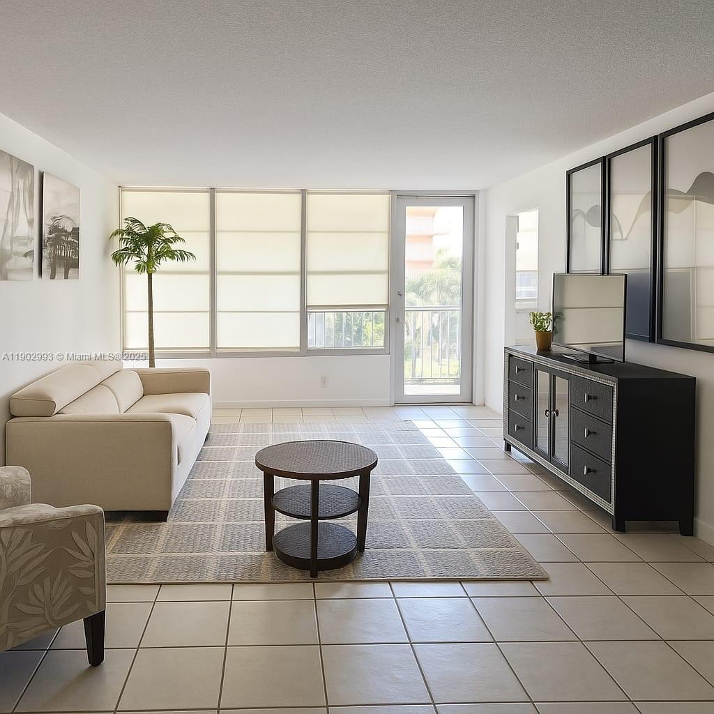 image Winston Tower 3008