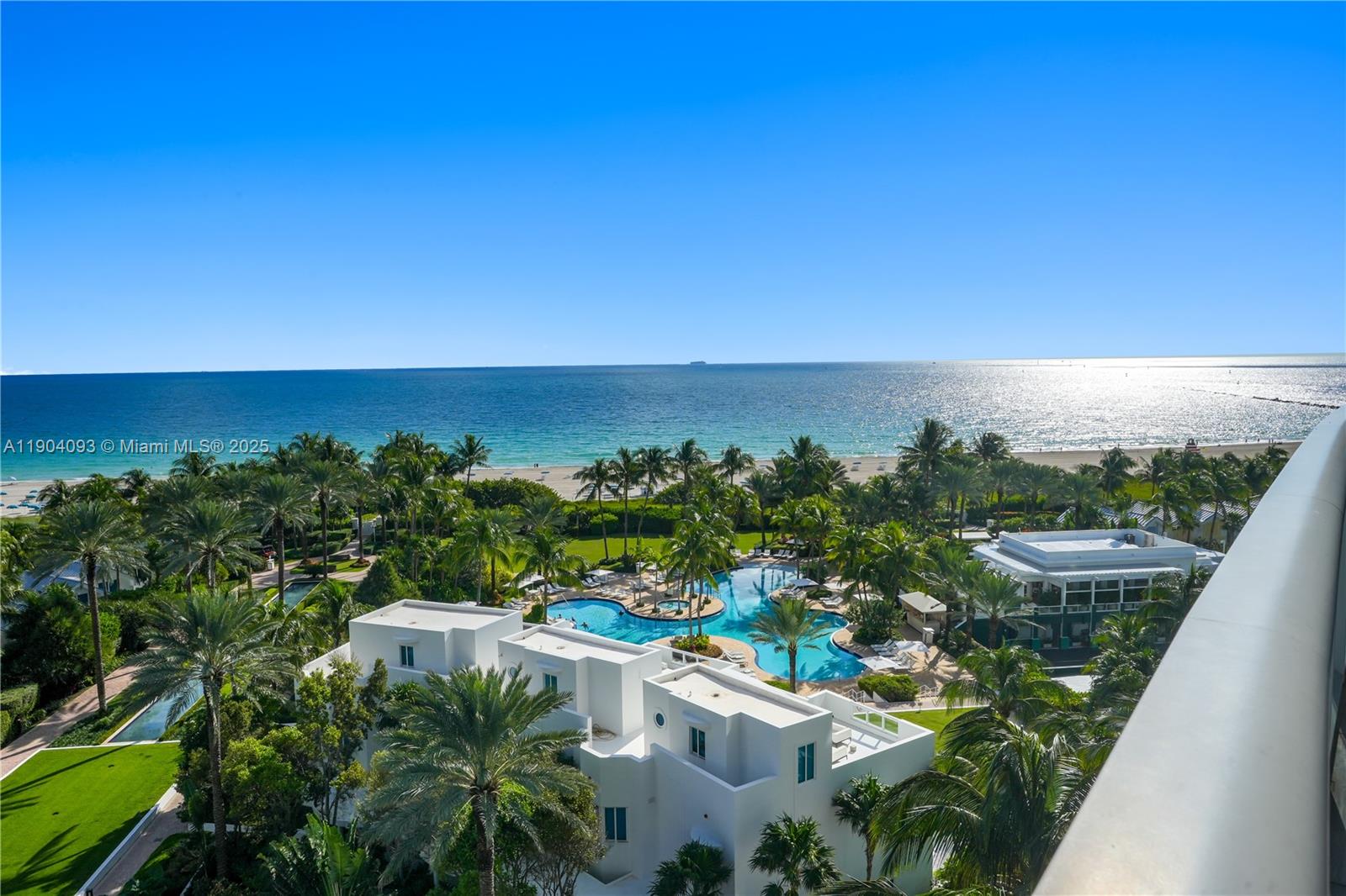 100 S Pointe Dr #909 Miami Beach, FL 33139