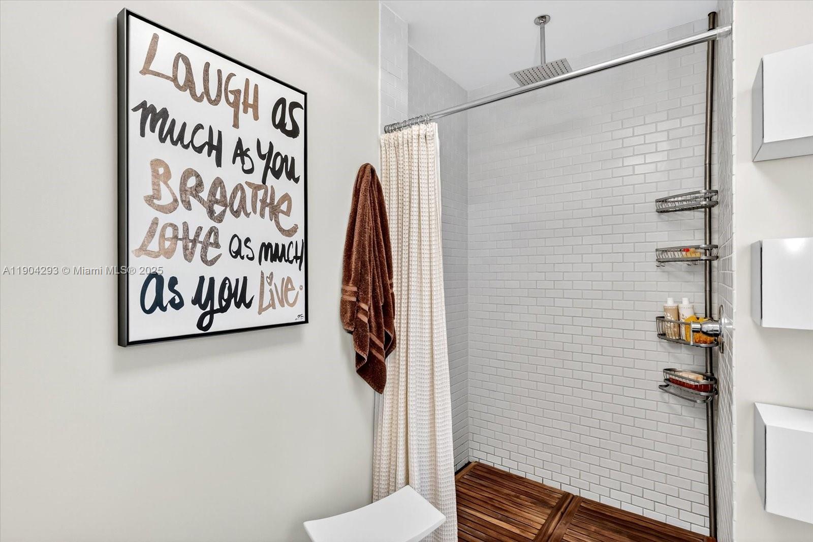 image The Montclair16