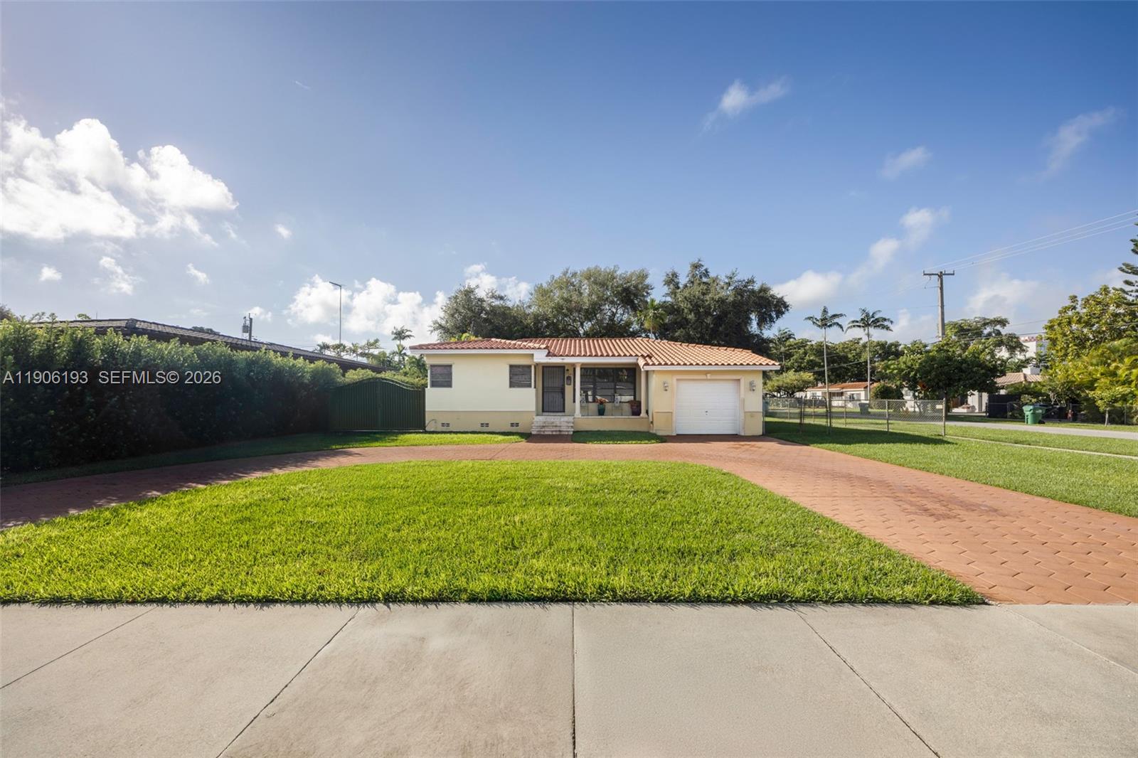 0 6040 SW 29th St Miami, FL 33155