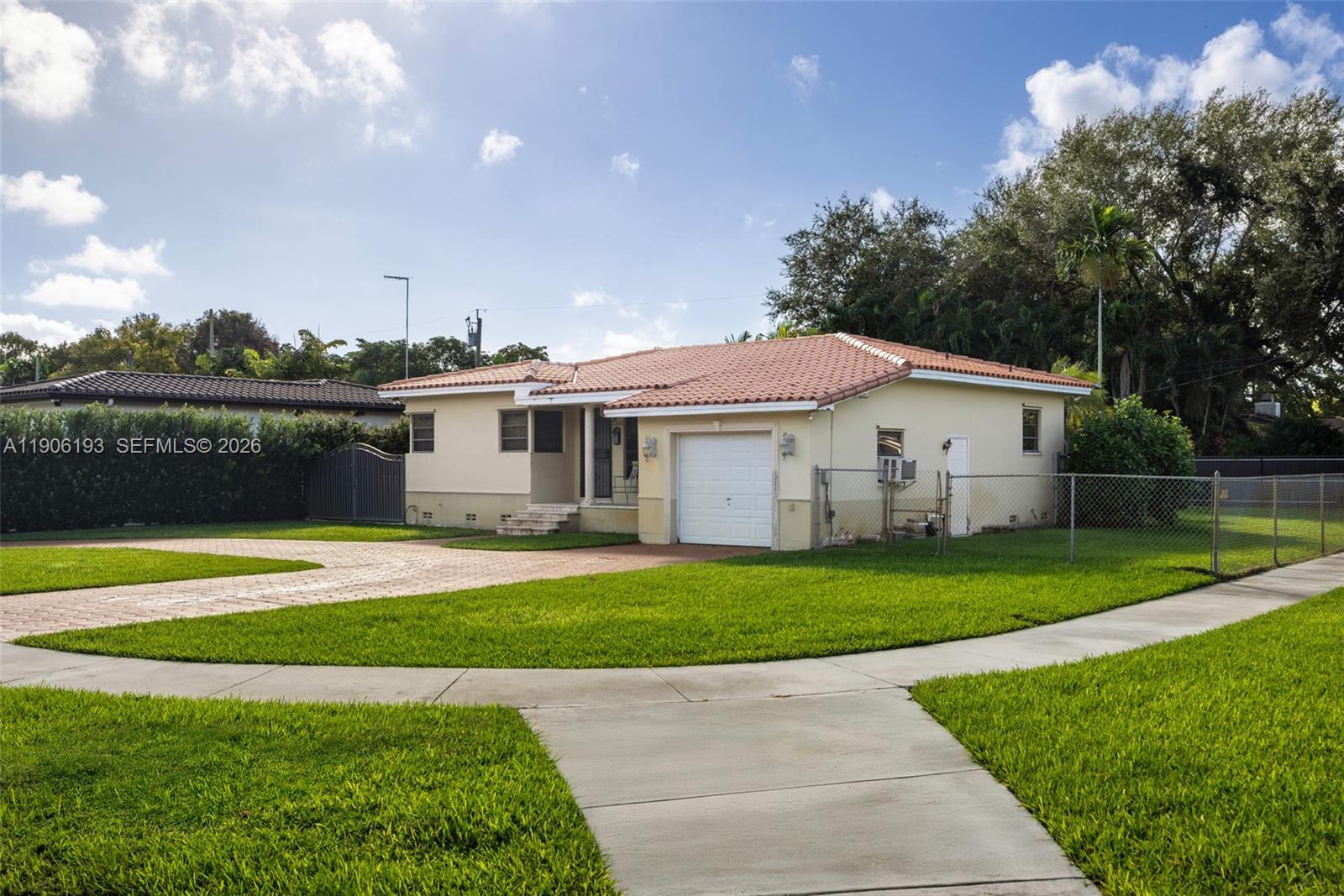 0 6040 SW 29th St Miami, FL 33155