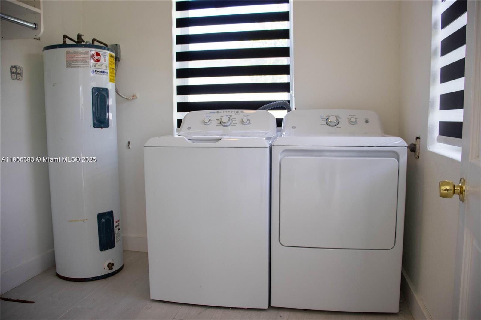 295 NE 150th St Miami, FL 33161