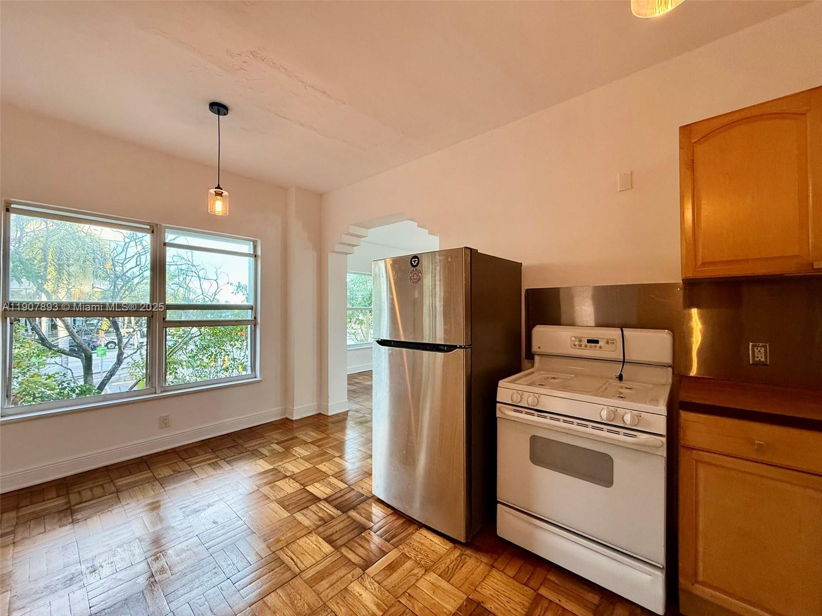 4035 N Meridian Ave #206 Miami Beach, FL 33140