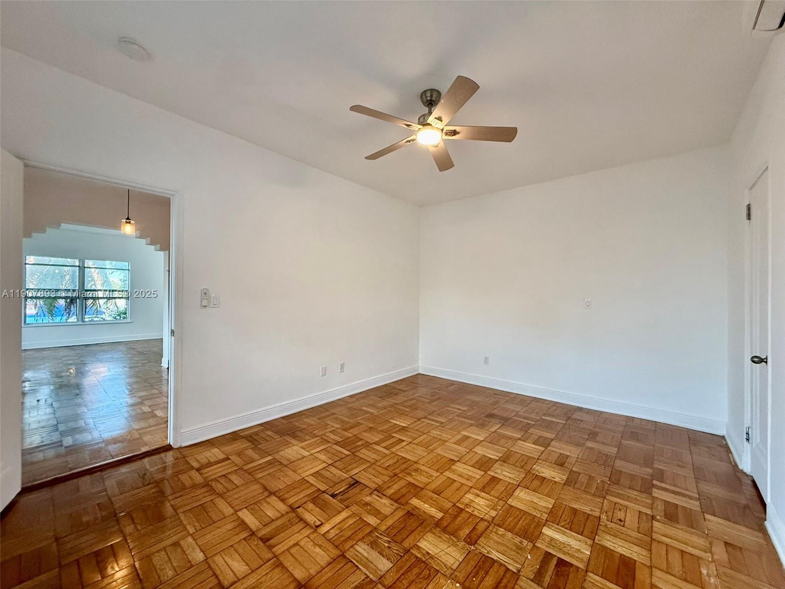 4035 N Meridian Ave #206 Miami Beach, FL 33140