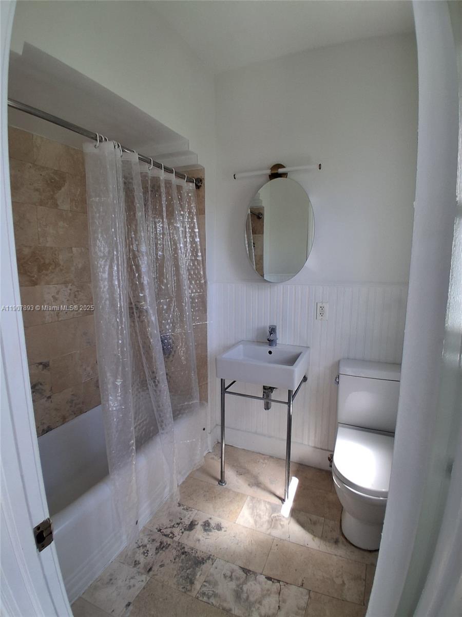 4035 N Meridian Ave #206 Miami Beach, FL 33140