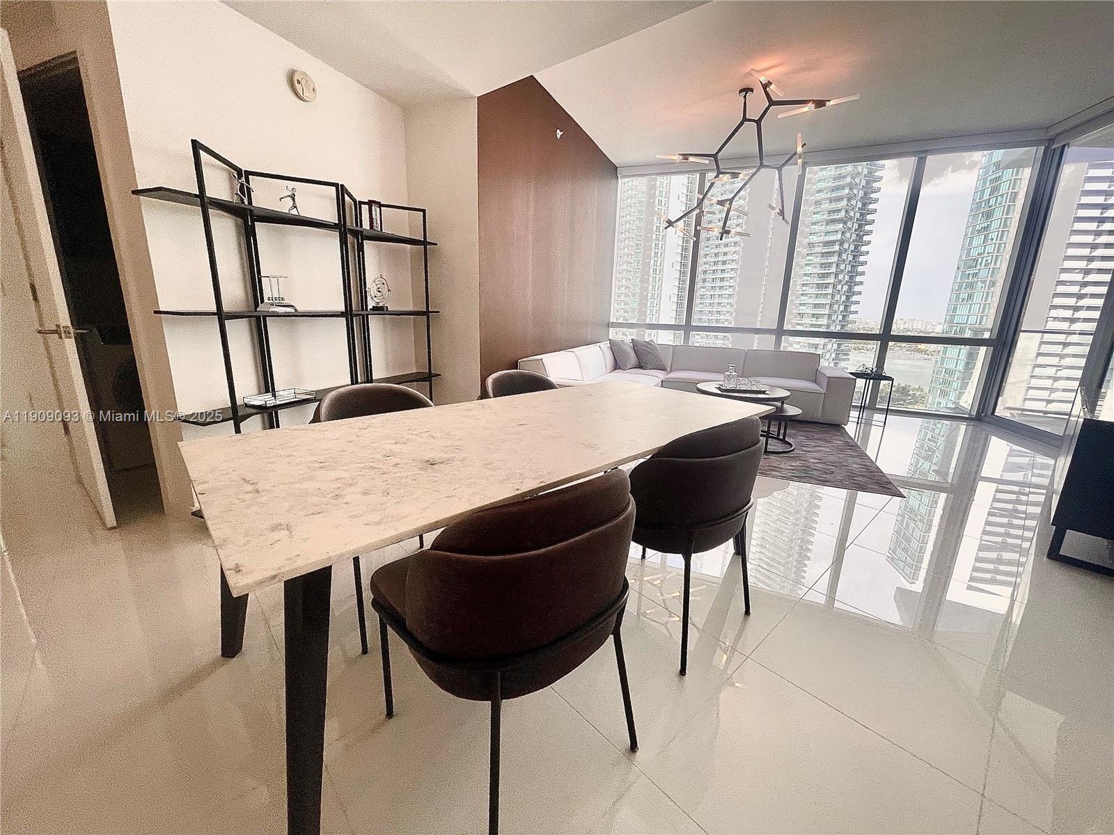 851 NE 1st Ave #2403 Miami, FL 33132