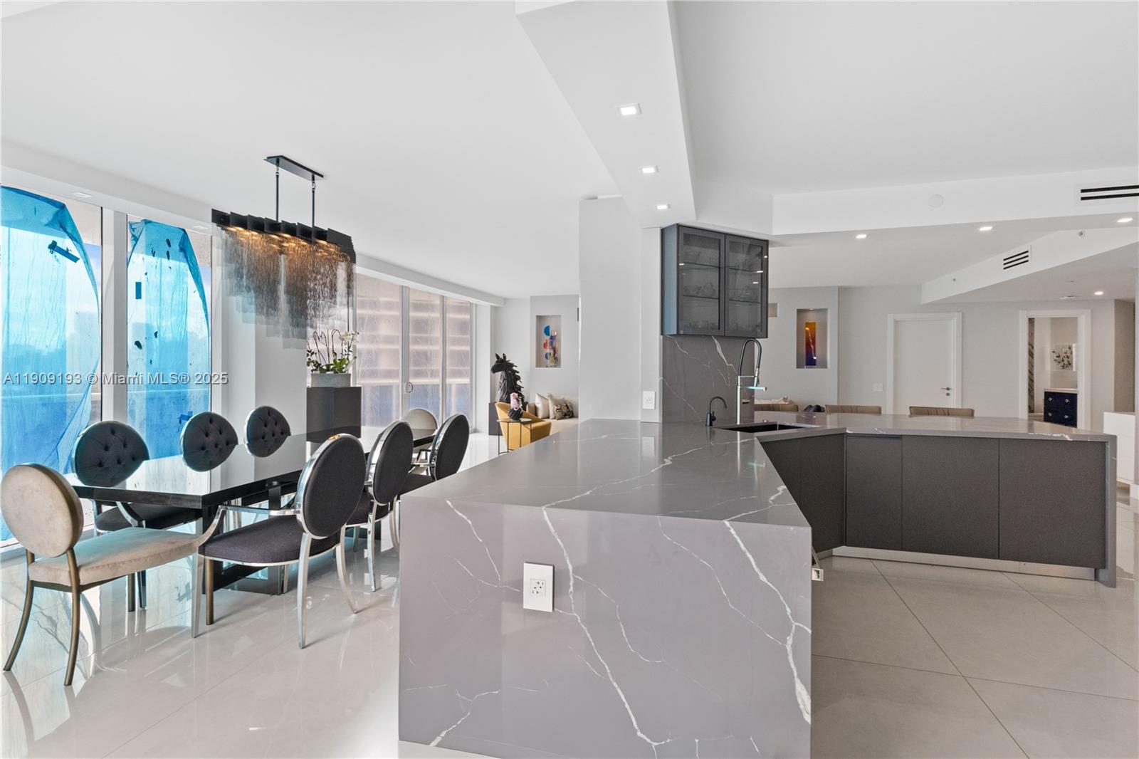 image One Island Place11