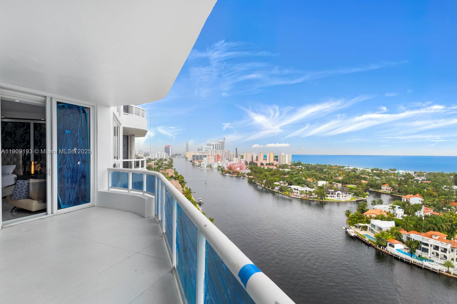 image One Island Place30