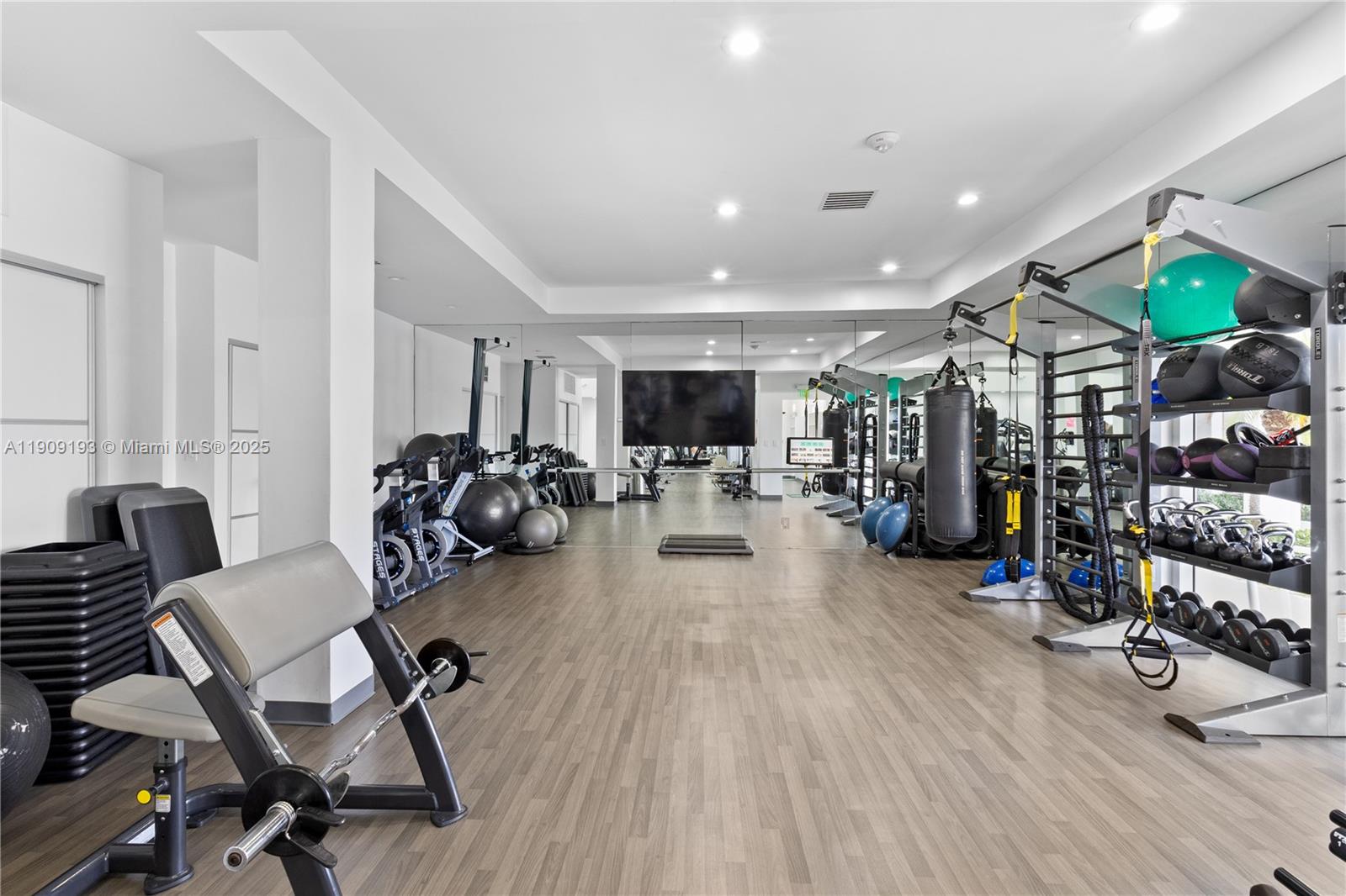 image One Island Place43