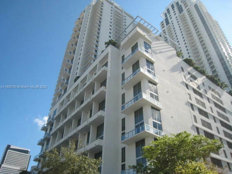 image 1060 Brickell Condo12
