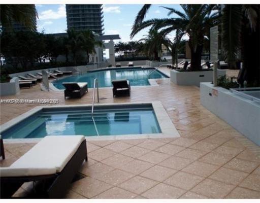 image 1060 Brickell Condo16