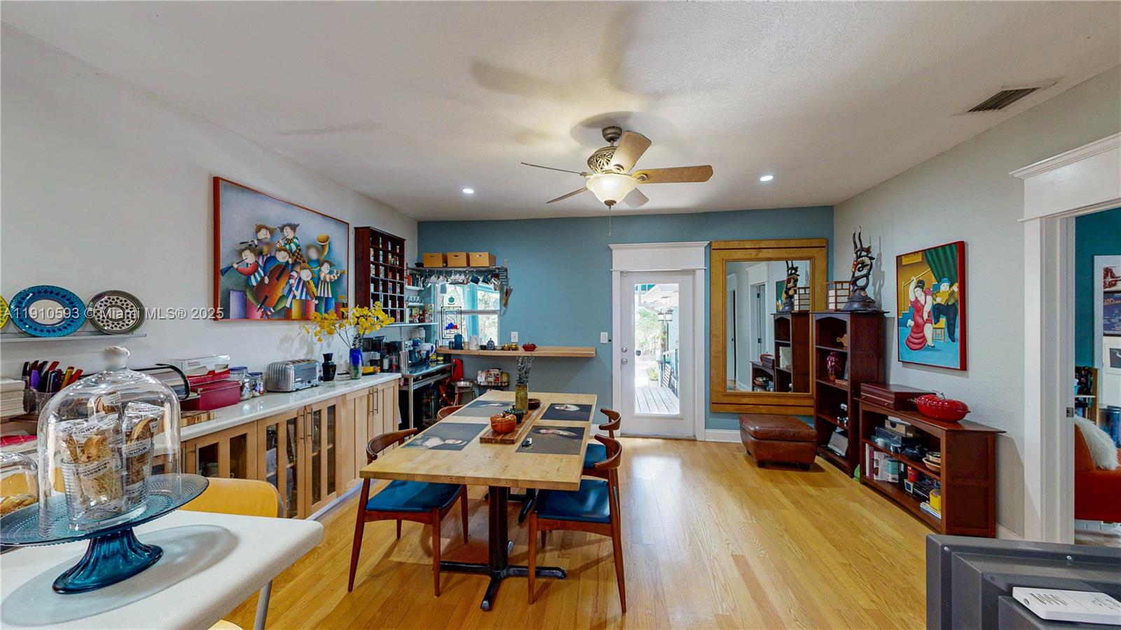 561 NW 53rd St Miami, FL 33127