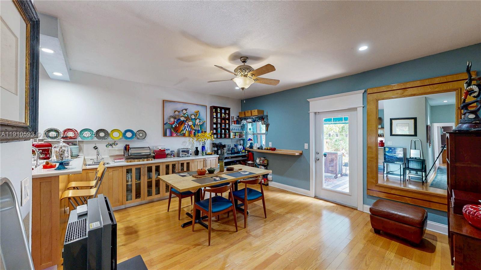 561 NW 53rd St Miami, FL 33127