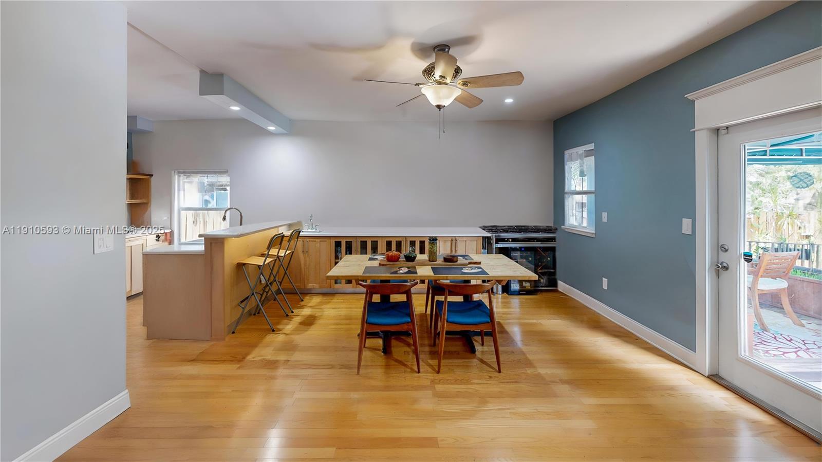 561 NW 53rd St Miami, FL 33127