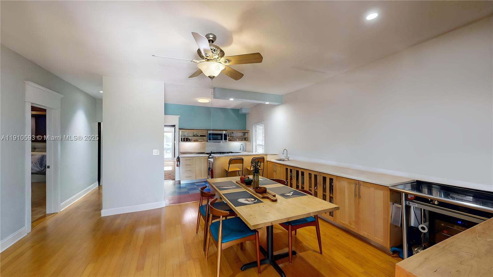 561 NW 53rd St Miami, FL 33127