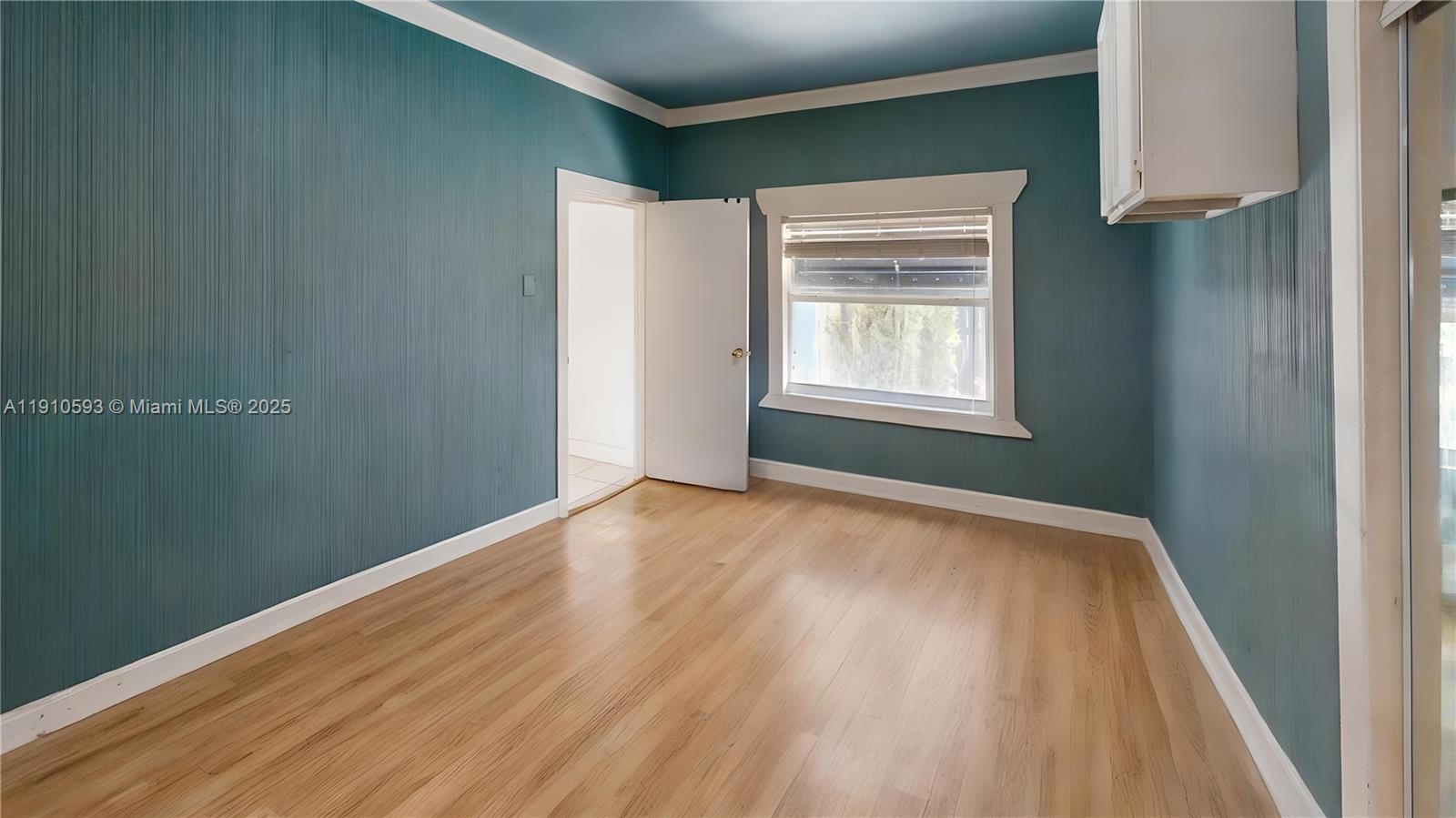 561 NW 53rd St Miami, FL 33127