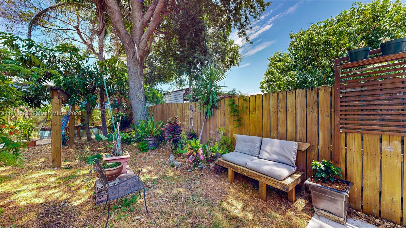 561 NW 53rd St Miami, FL 33127