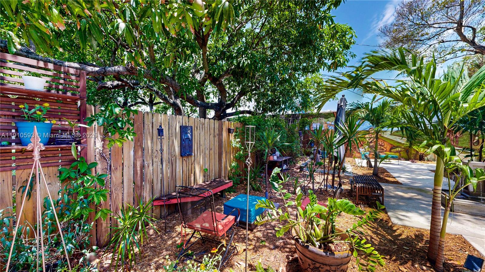 561 NW 53rd St Miami, FL 33127