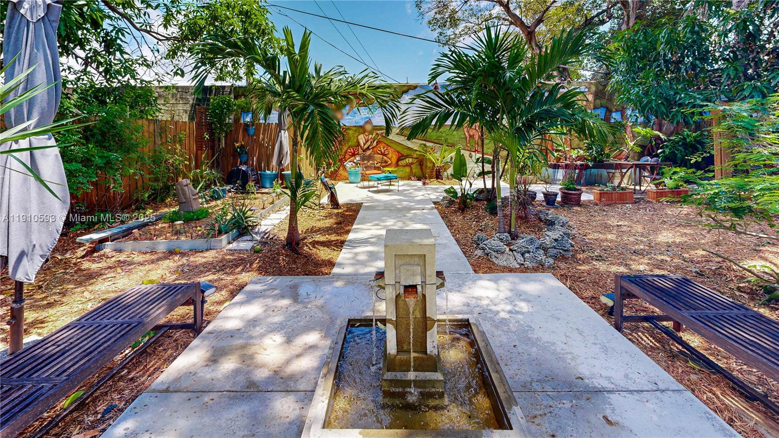 561 NW 53rd St Miami, FL 33127