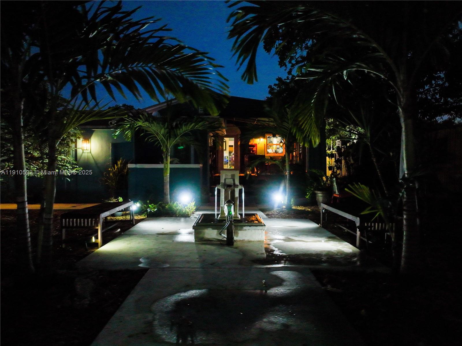 561 NW 53rd St Miami, FL 33127