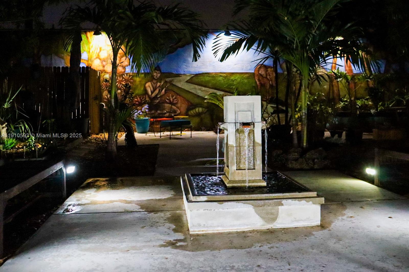 561 NW 53rd St Miami, FL 33127