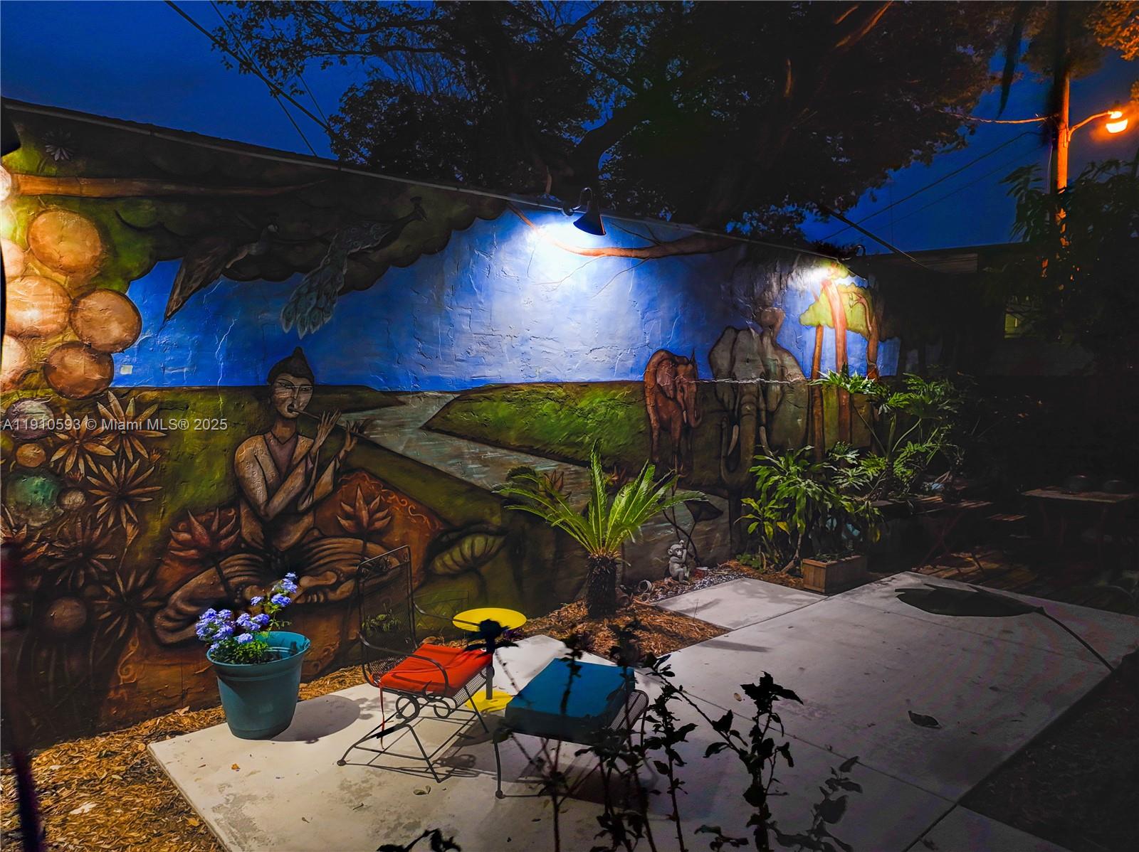 561 NW 53rd St Miami, FL 33127