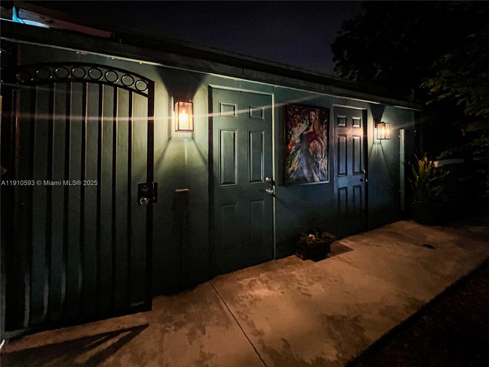 561 NW 53rd St Miami, FL 33127