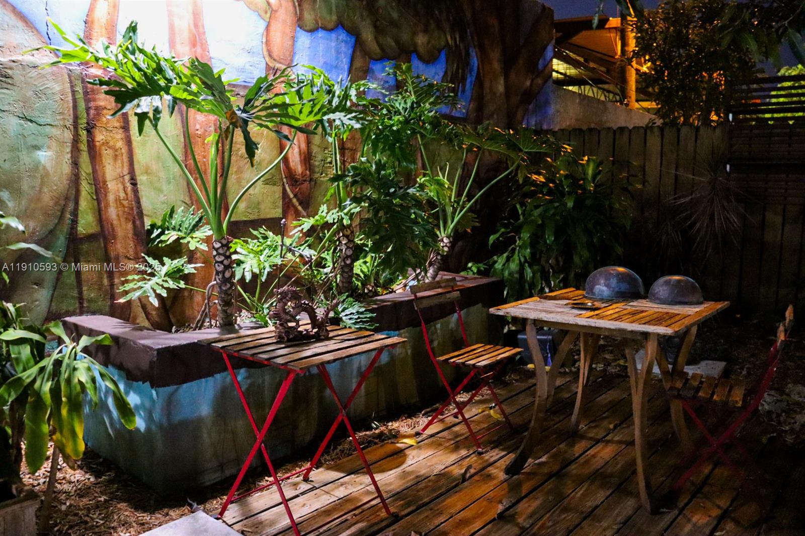 561 NW 53rd St Miami, FL 33127