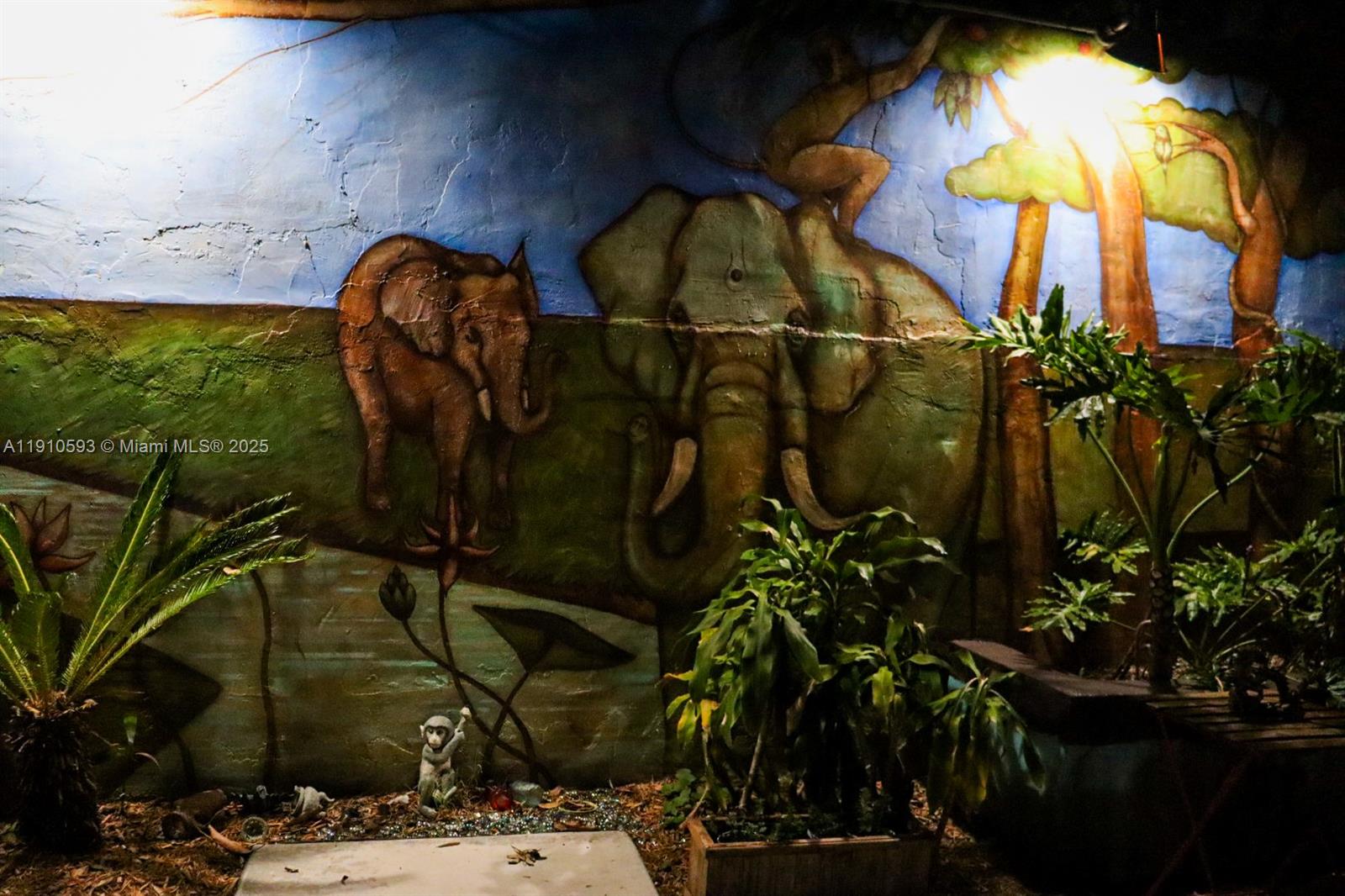 561 NW 53rd St Miami, FL 33127