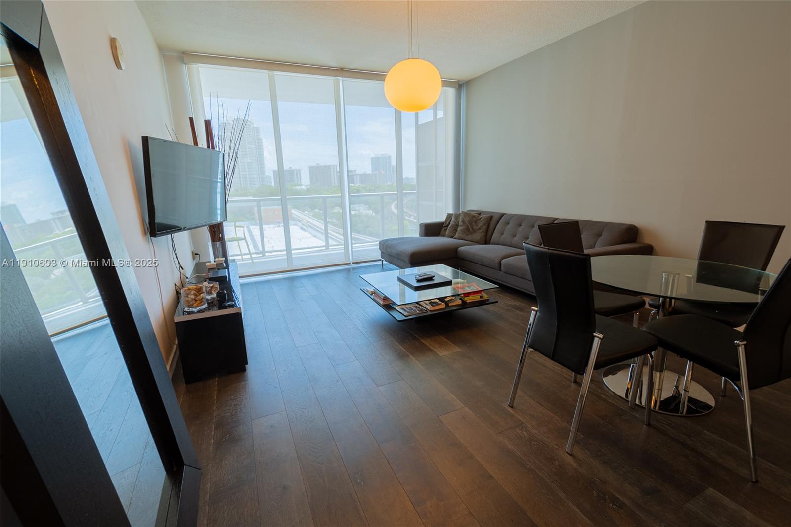 image Axis On Brickell Condo11