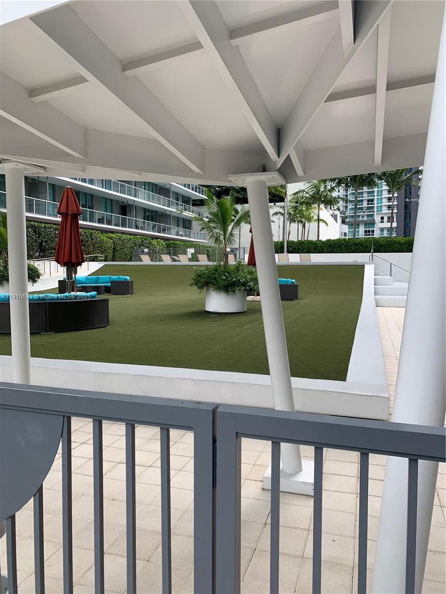 image Axis On Brickell Condo19