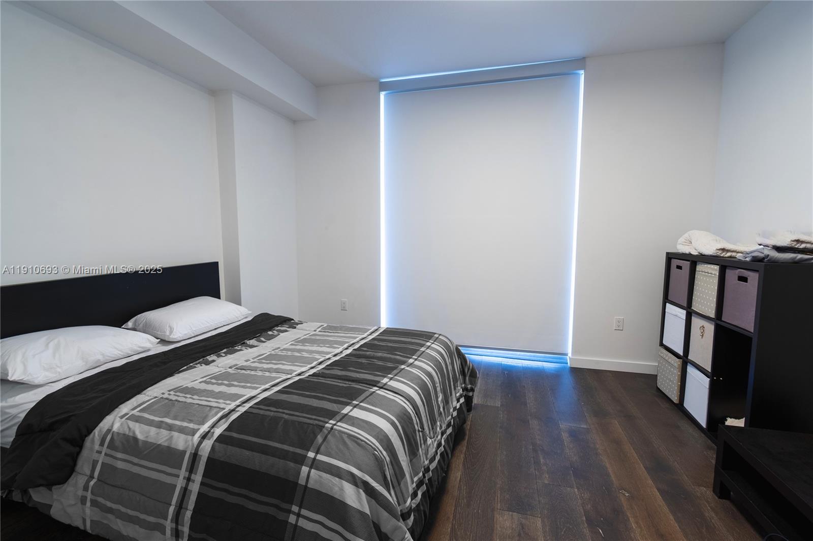 image Axis On Brickell Condo4