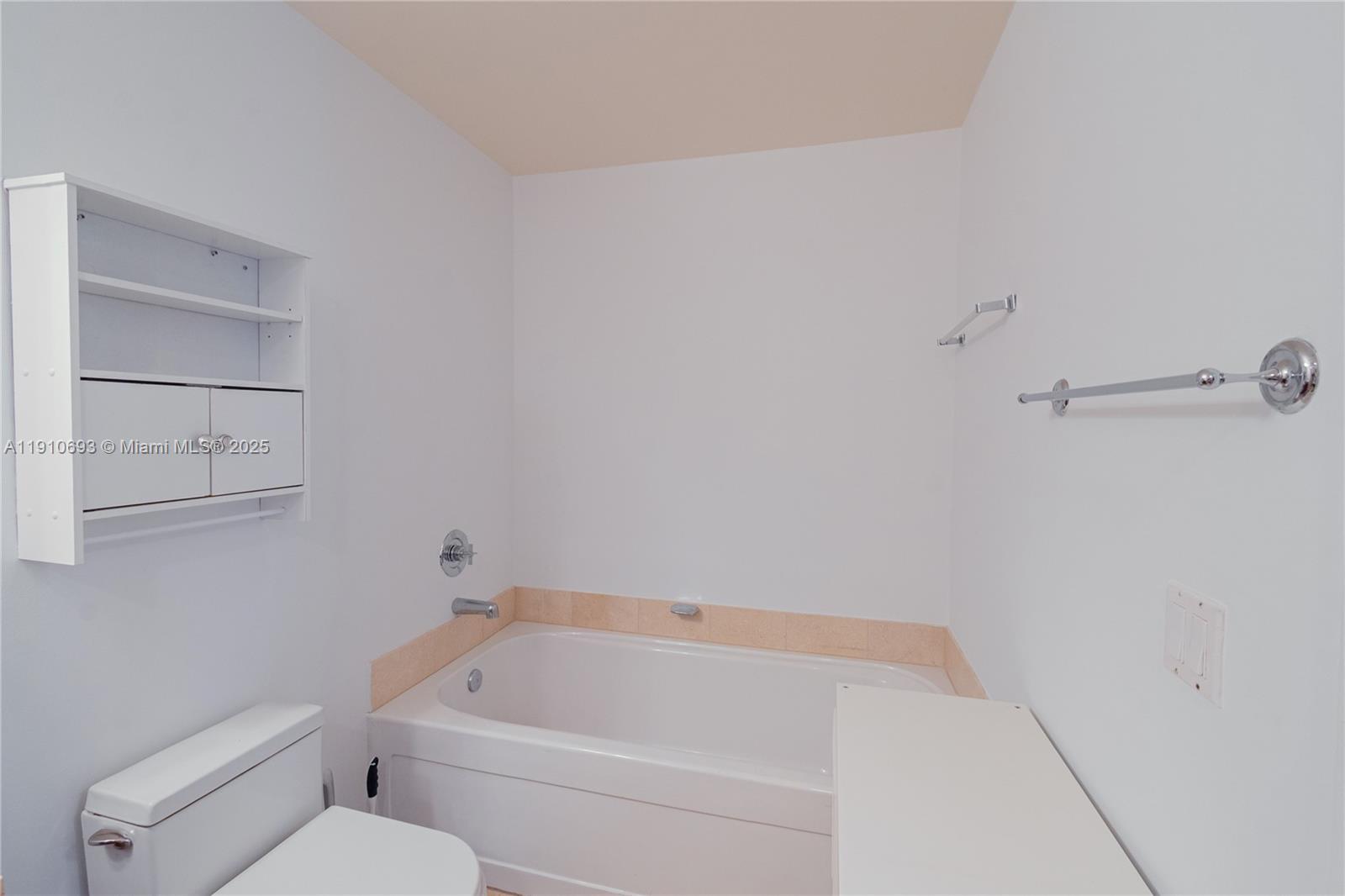 image Axis On Brickell Condo6