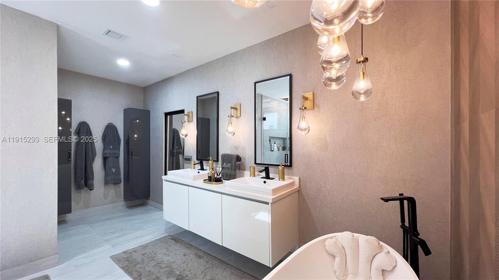 6761 NW 103rd Ave #6761 Doral, FL 33178