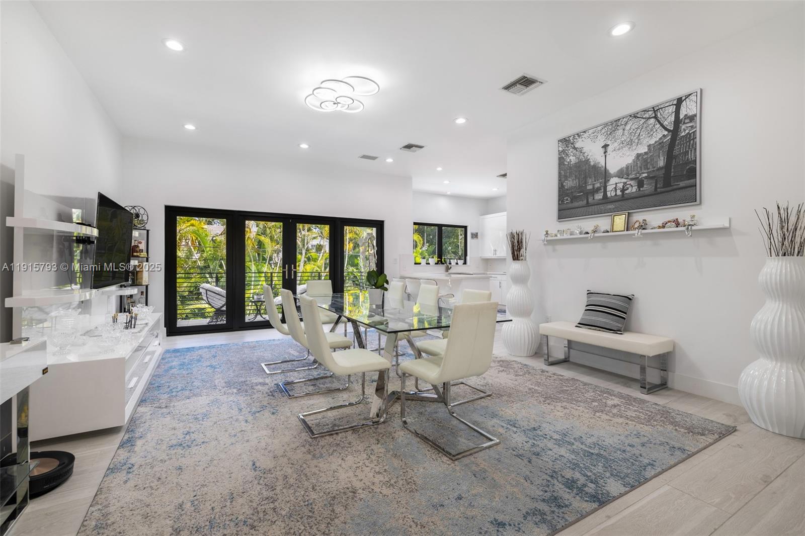 6220 SW 144th St Coral Gables, FL 33158