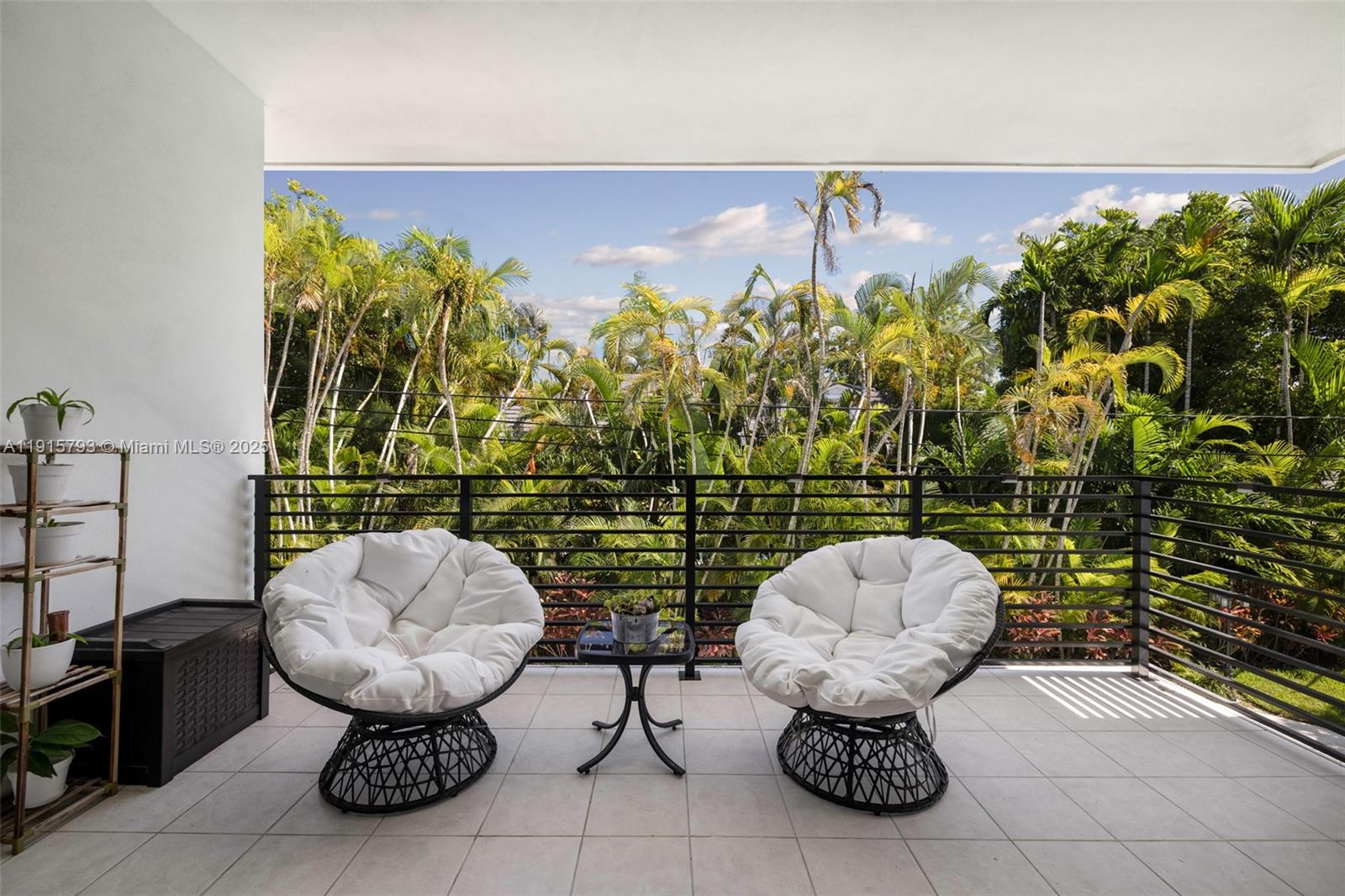 6220 SW 144th St Coral Gables, FL 33158