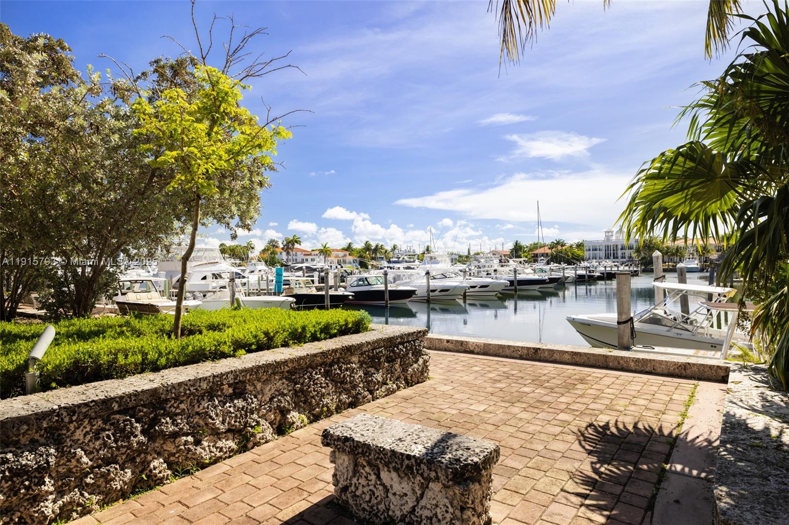 6220 SW 144th St Coral Gables, FL 33158