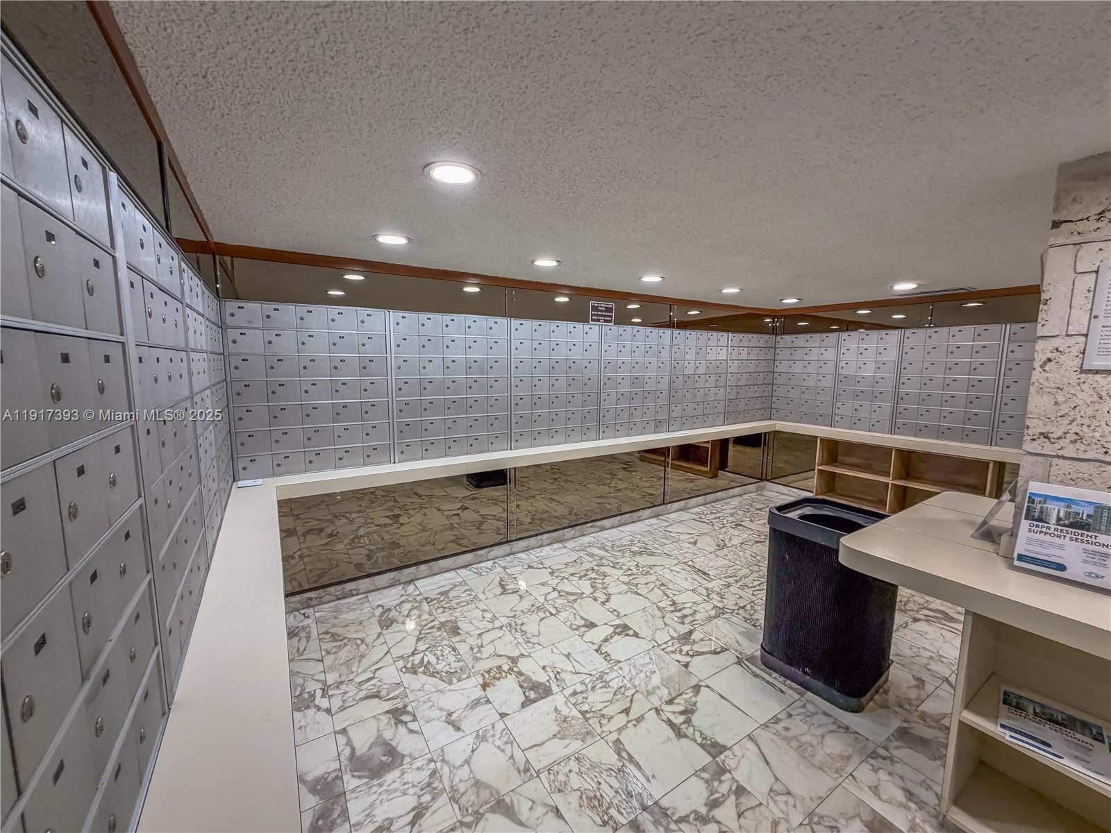 image Winston Towers 50022