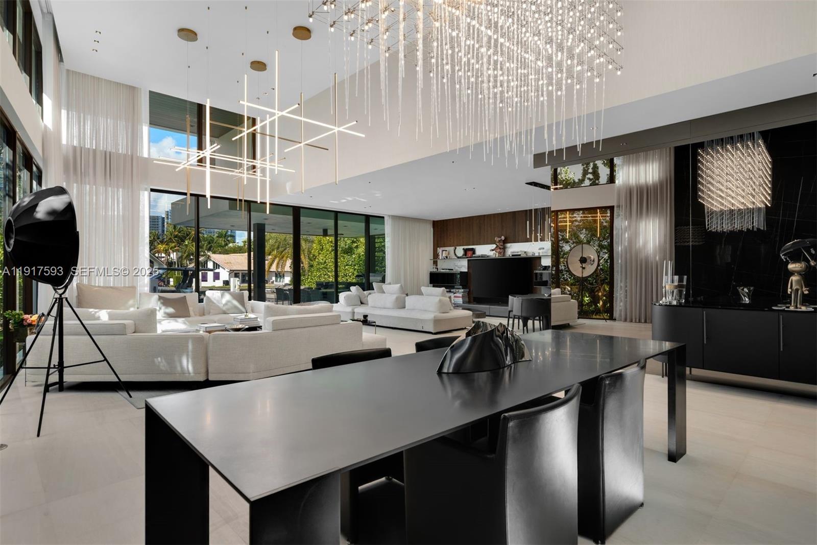 342 S Parkway Golden Beach, FL 33160