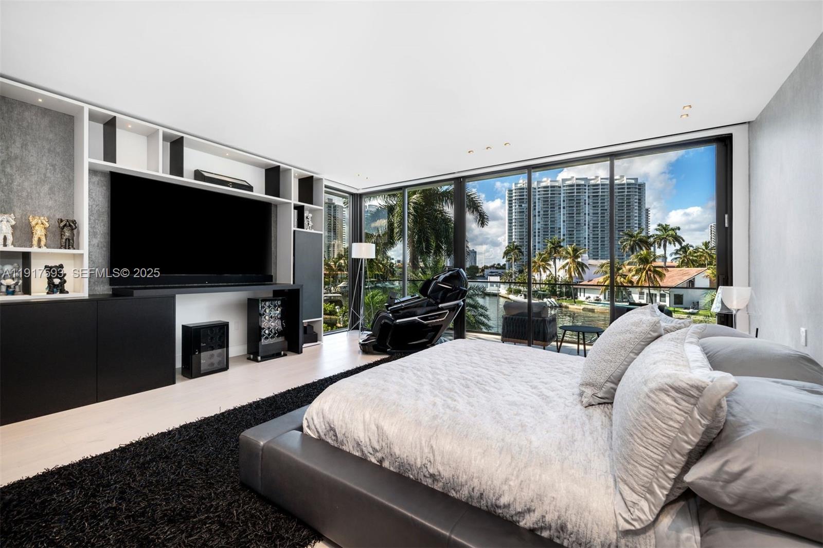 342 S Parkway Golden Beach, FL 33160