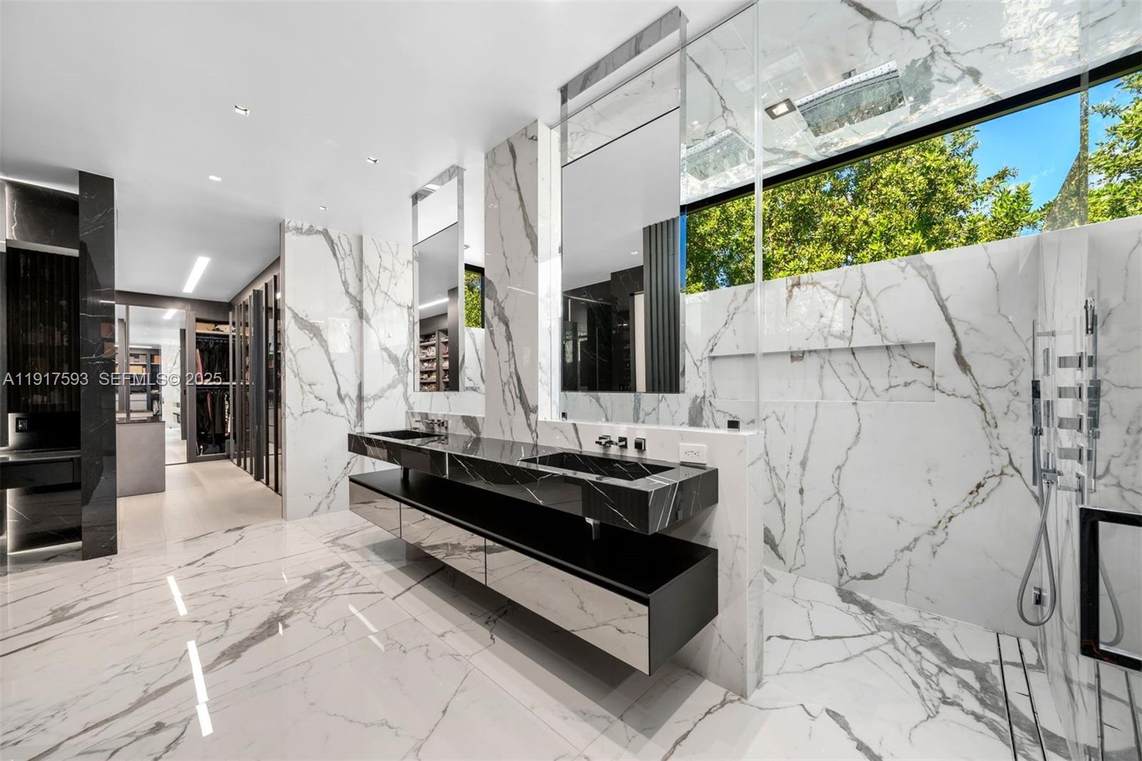 342 S Parkway Golden Beach, FL 33160