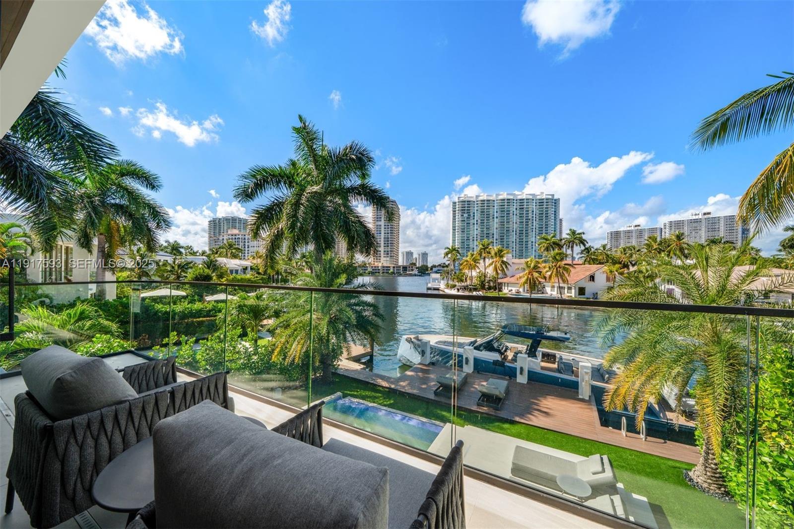 342 S Parkway Golden Beach, FL 33160