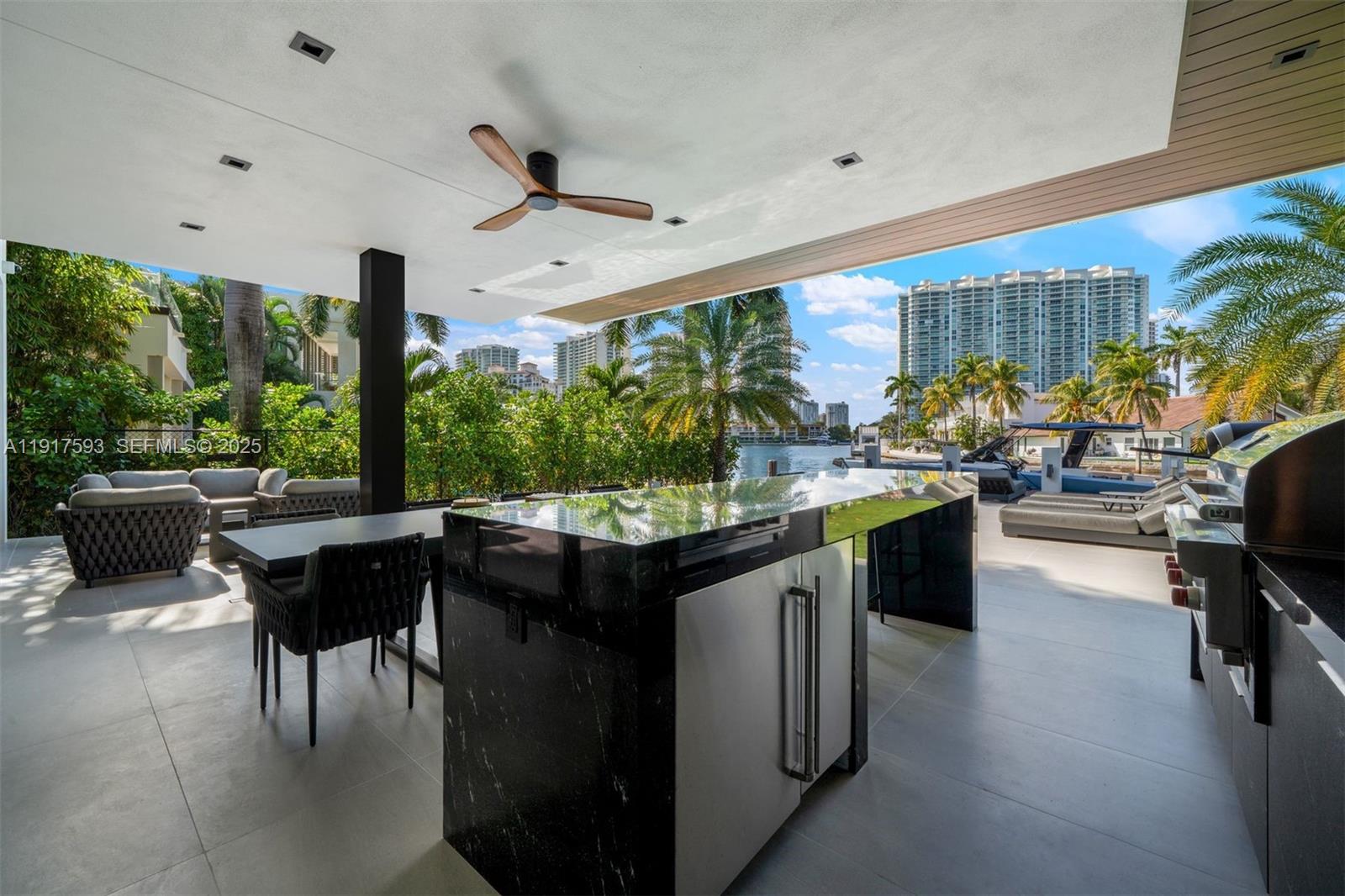 342 S Parkway Golden Beach, FL 33160