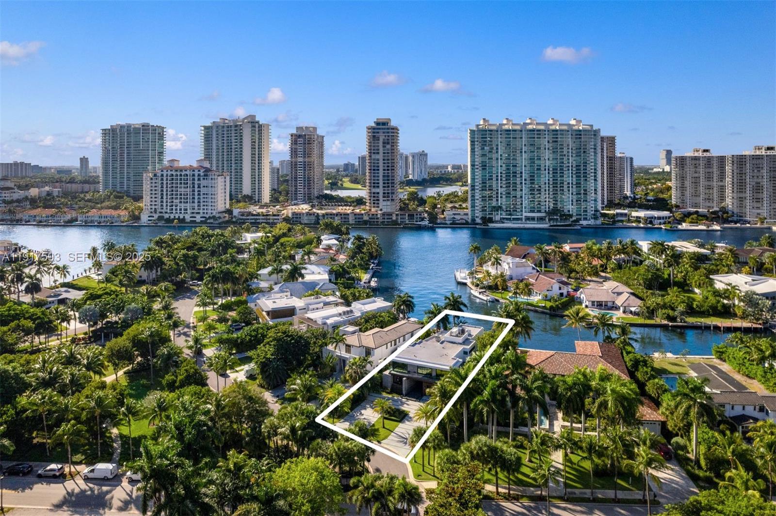 342 S Parkway Golden Beach, FL 33160