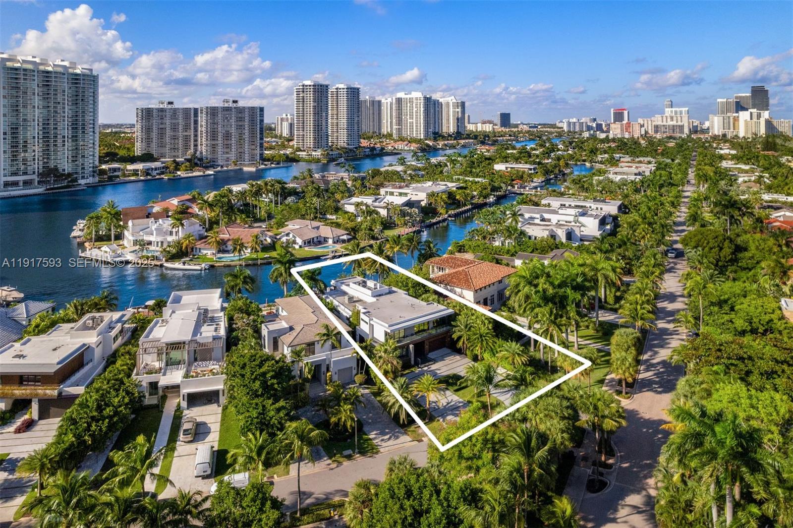 342 S Parkway Golden Beach, FL 33160