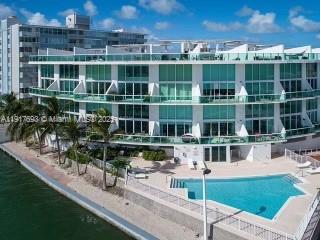 2000 Bay Dr #205 Miami Beach, FL 33141