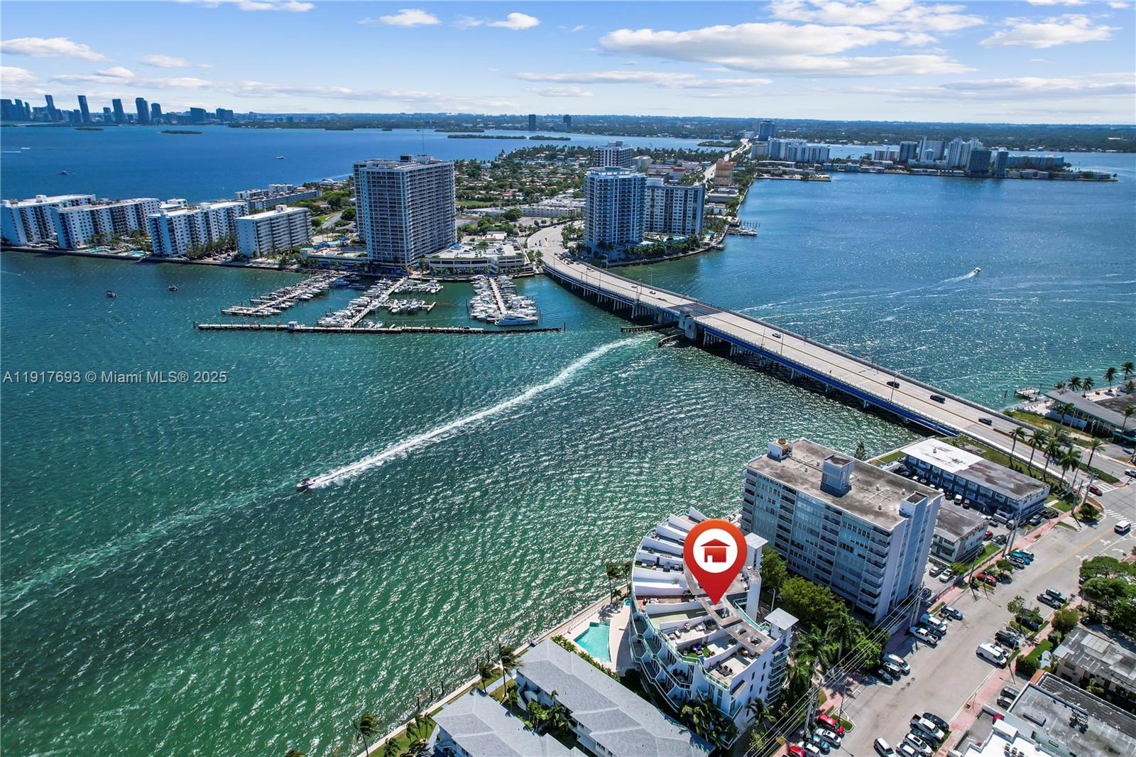 2000 Bay Dr #205 Miami Beach, FL 33141