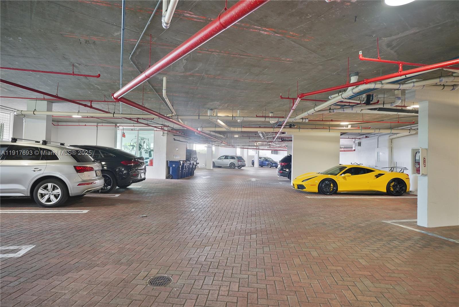 2000 Bay Dr #205 Miami Beach, FL 33141