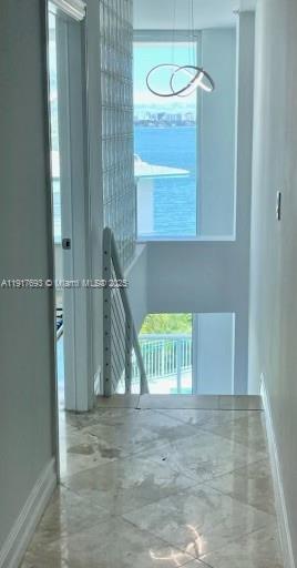 2000 Bay Dr #205 Miami Beach, FL 33141