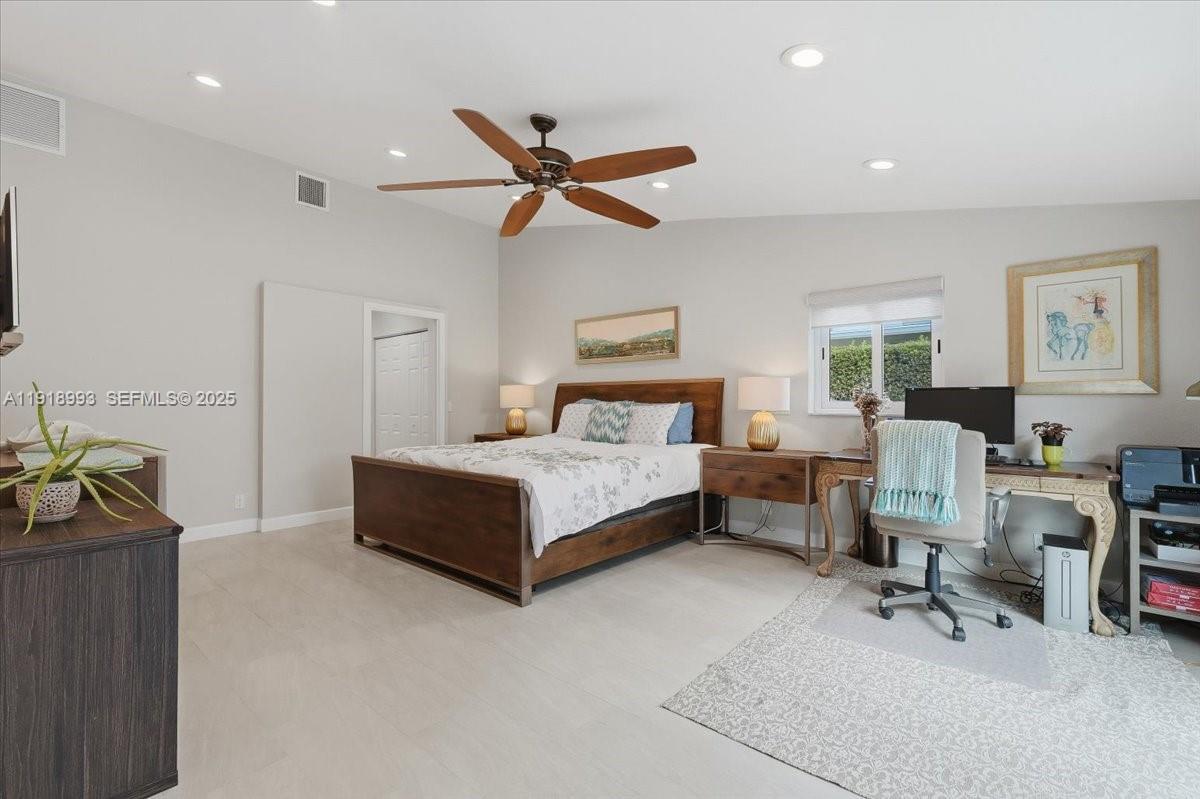 2662 NE 3rd St Pompano Beach, FL 33062